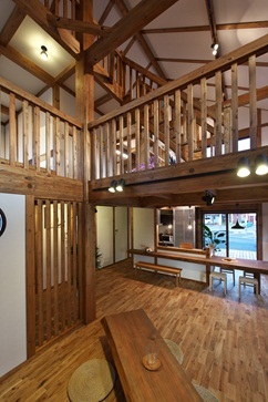 綿半林業のモデルハウス画像2