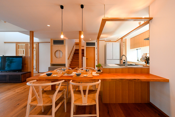 天然木の家　HODAKA 一級建築士事務所のモデルハウス画像2