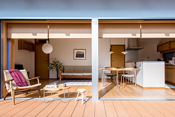 ひのき住宅 【3000万円台/和モダン/オーダーメイド家具】自然素材のおしゃれな経年劣化何年後もずっと愛される家の建築実例画像2