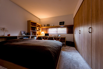 ひのき住宅 【3000万円台/和モダン/オーダーメイド家具】自然素材のおしゃれな経年劣化何年後もずっと愛される家の建築実例画像4