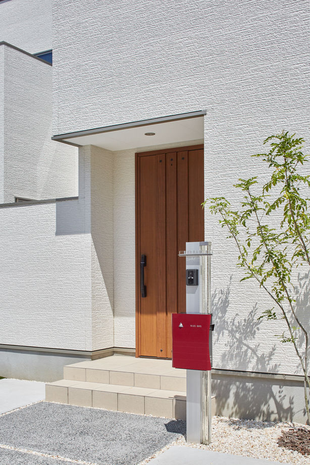 ひのき住宅 【2000万円台/プライベート空間/シンプルモダン】完全プライベートのお庭　北欧風モダン・コートハウスの建築実例画像4