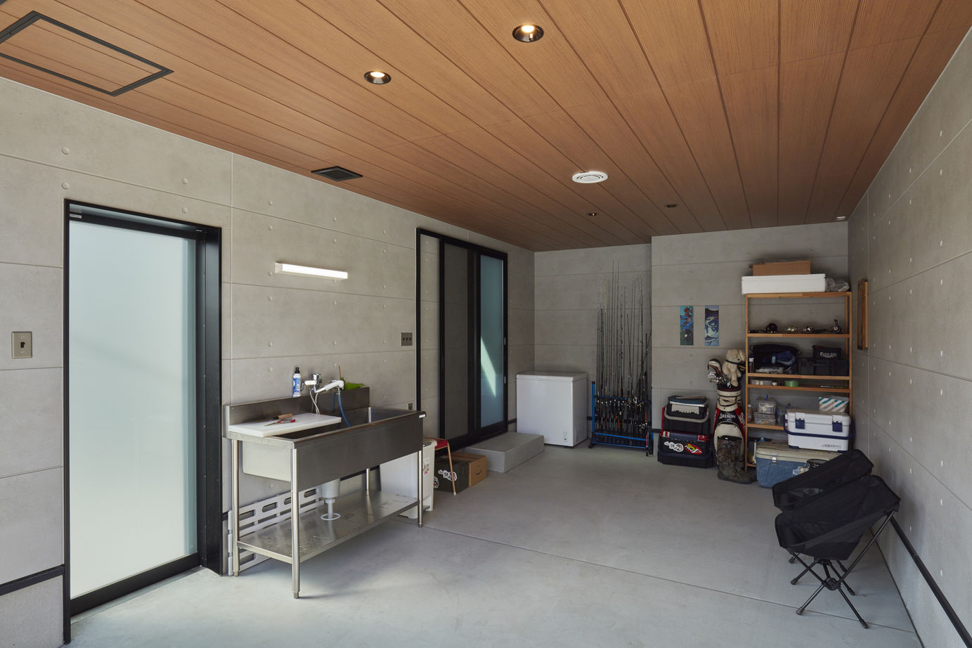 ひのき住宅 【スキップフロア/インナーガレージ】時が経っても魅力的な内装　ヴィンテージプロヴァンスの建築実例画像2