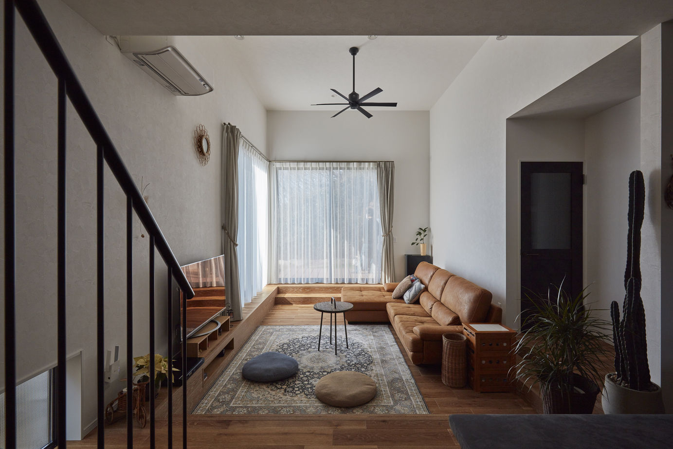 ひのき住宅 【スキップフロア/インナーガレージ】時が経っても魅力的な内装　ヴィンテージプロヴァンスの建築実例画像6