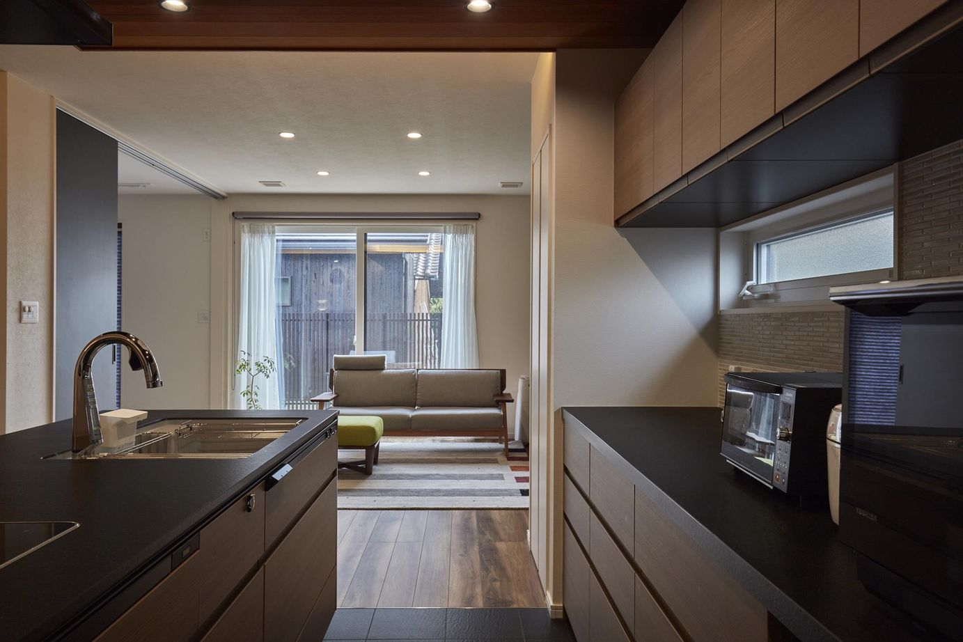 ひのき住宅 【3000万円台/全館空調/平屋】木とタイルが調和する本物の質感にこだわった心地よい空間の建築実例画像4