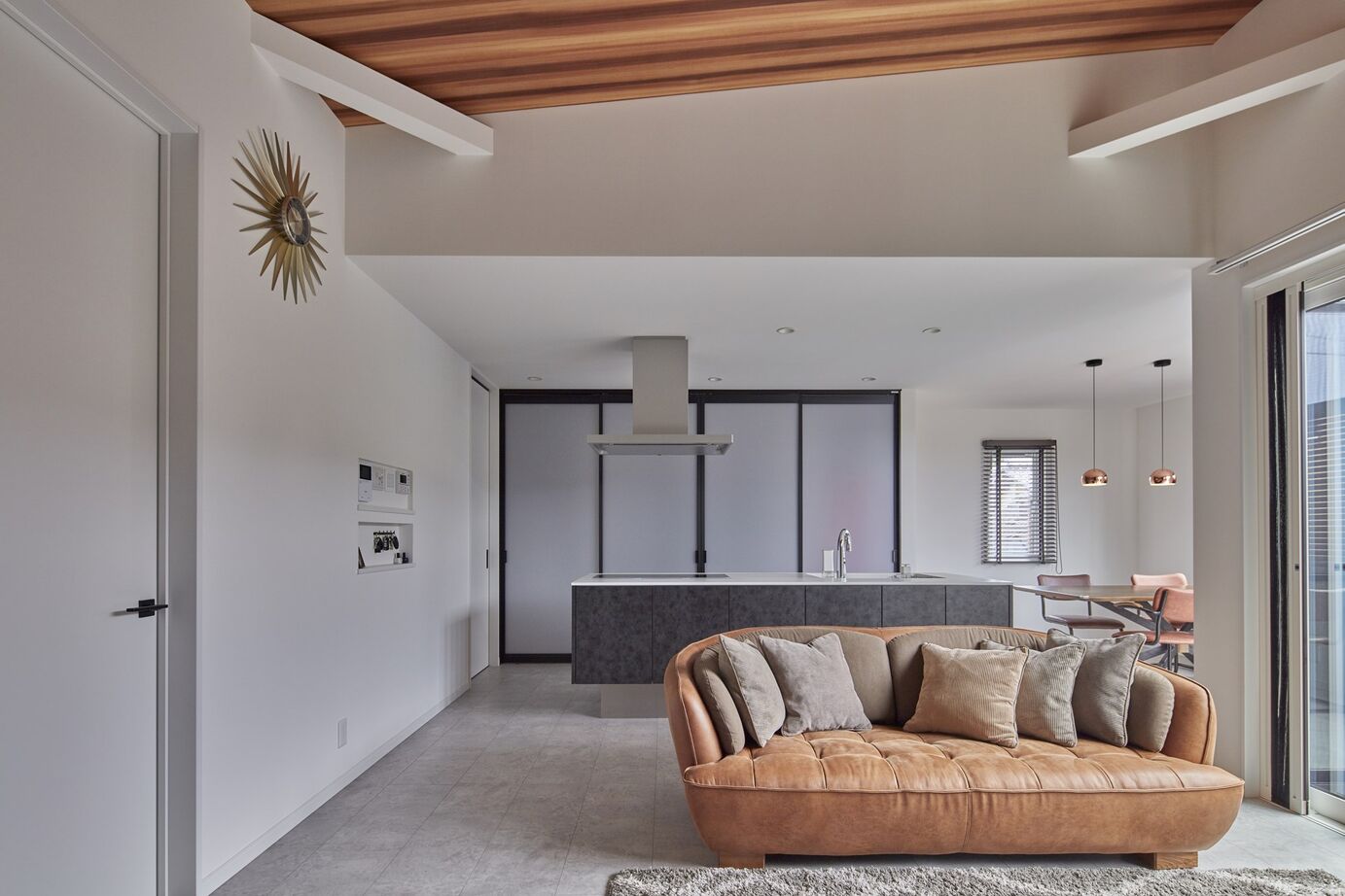 ひのき住宅 【バイクガレージ・平屋】念願のバイクガレージと開放的なリビングを叶えた理想の家の建築実例画像3