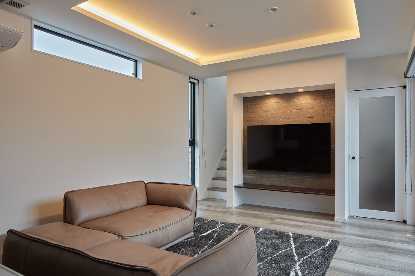 ひのき住宅 【インナーガレージ】愛車との生活を楽しむ家の建築実例画像2