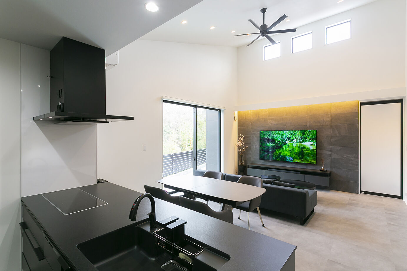 HIGASHIKENCHIKU 東建築の建築実例画像