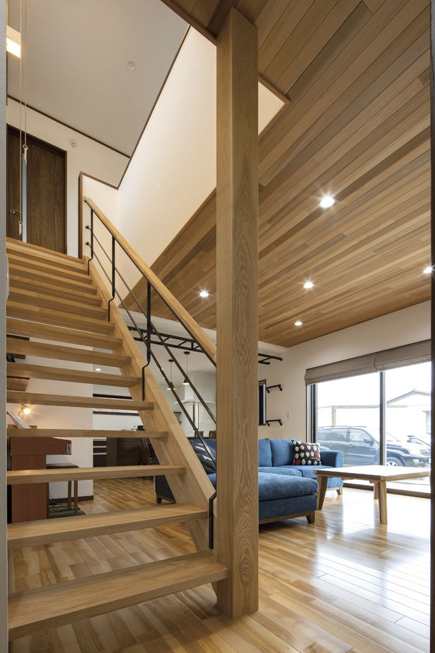 一棟入魂　井戸川建築 優しい肌触りの無垢材が心地よい、思いっきり遊べる住まいの建築実例画像4