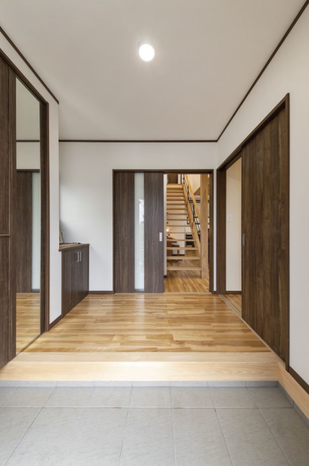 一棟入魂　井戸川建築 優しい肌触りの無垢材が心地よい、思いっきり遊べる住まいの建築実例画像6