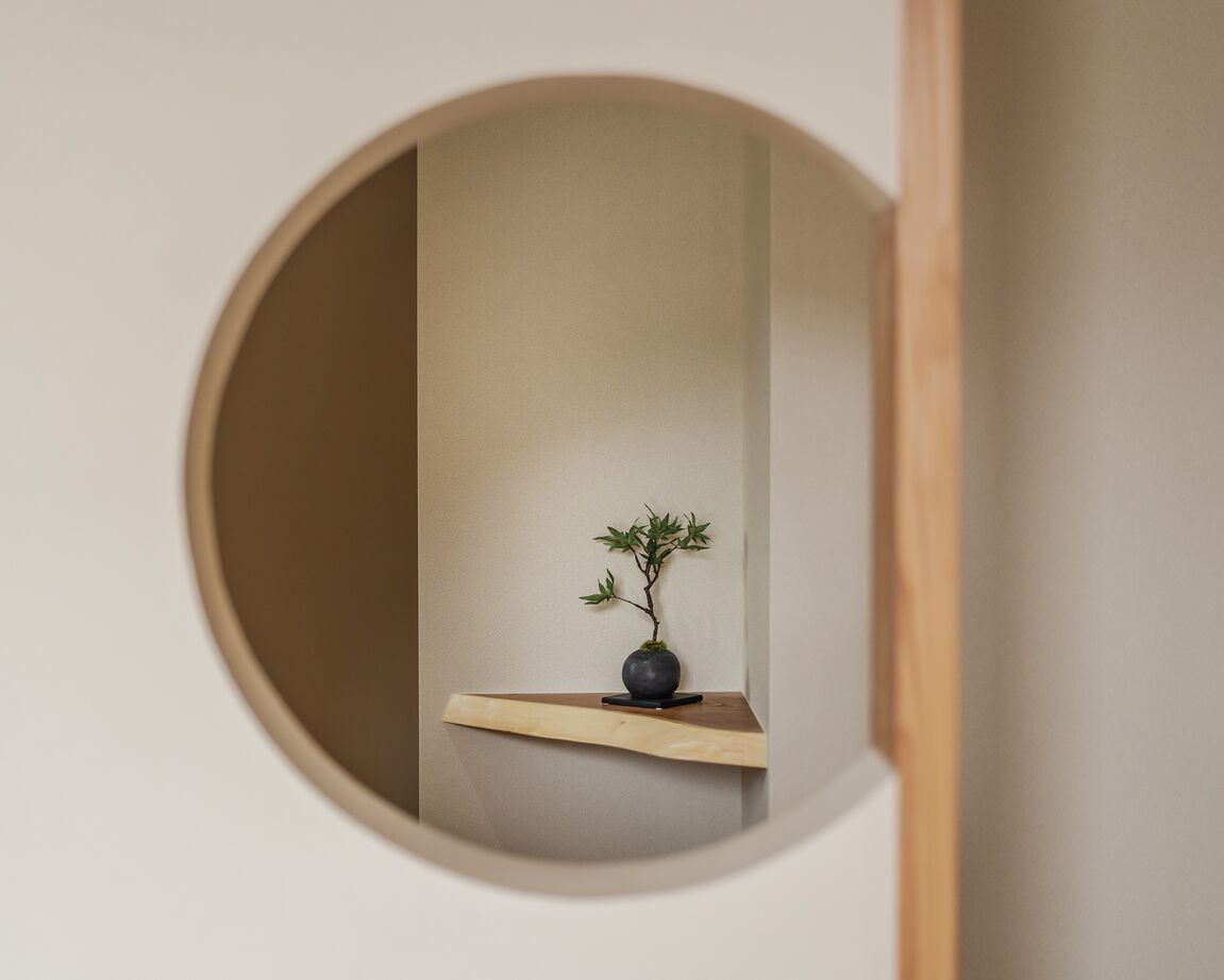 一棟入魂　井戸川建築 職人が木を活かし技で生み出す。凛として美しい和モダンの平屋の建築実例画像8