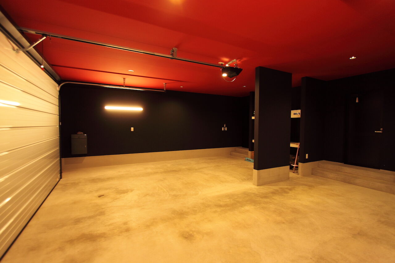 シンヨウ建設 【河内長野市/3000万円台/全棟気密測定】モノトーンで統一した大空間LDK＆回遊動線のガレージハウスの建築実例画像9