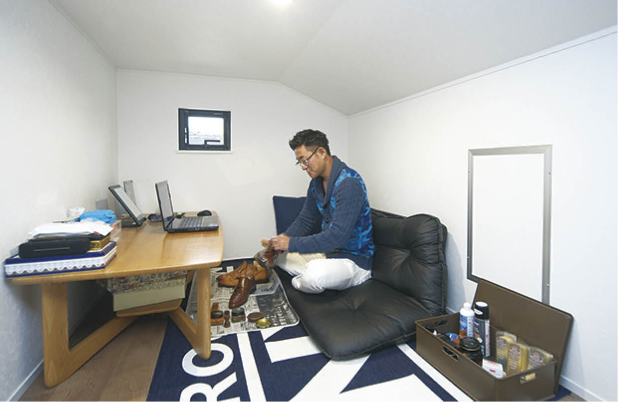 吹抜けの家  福山住宅 【2500～3000万円/間取図有/ロフト/中庭】 心地好い距離感で暮らす。北摂で土地から叶えた納得の家の建築実例画像5