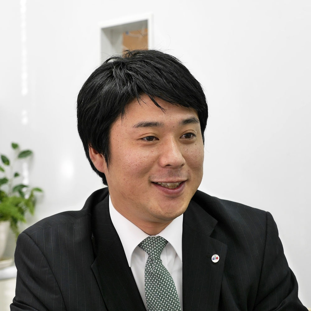 吹抜けの家  福山住宅の担当者画像