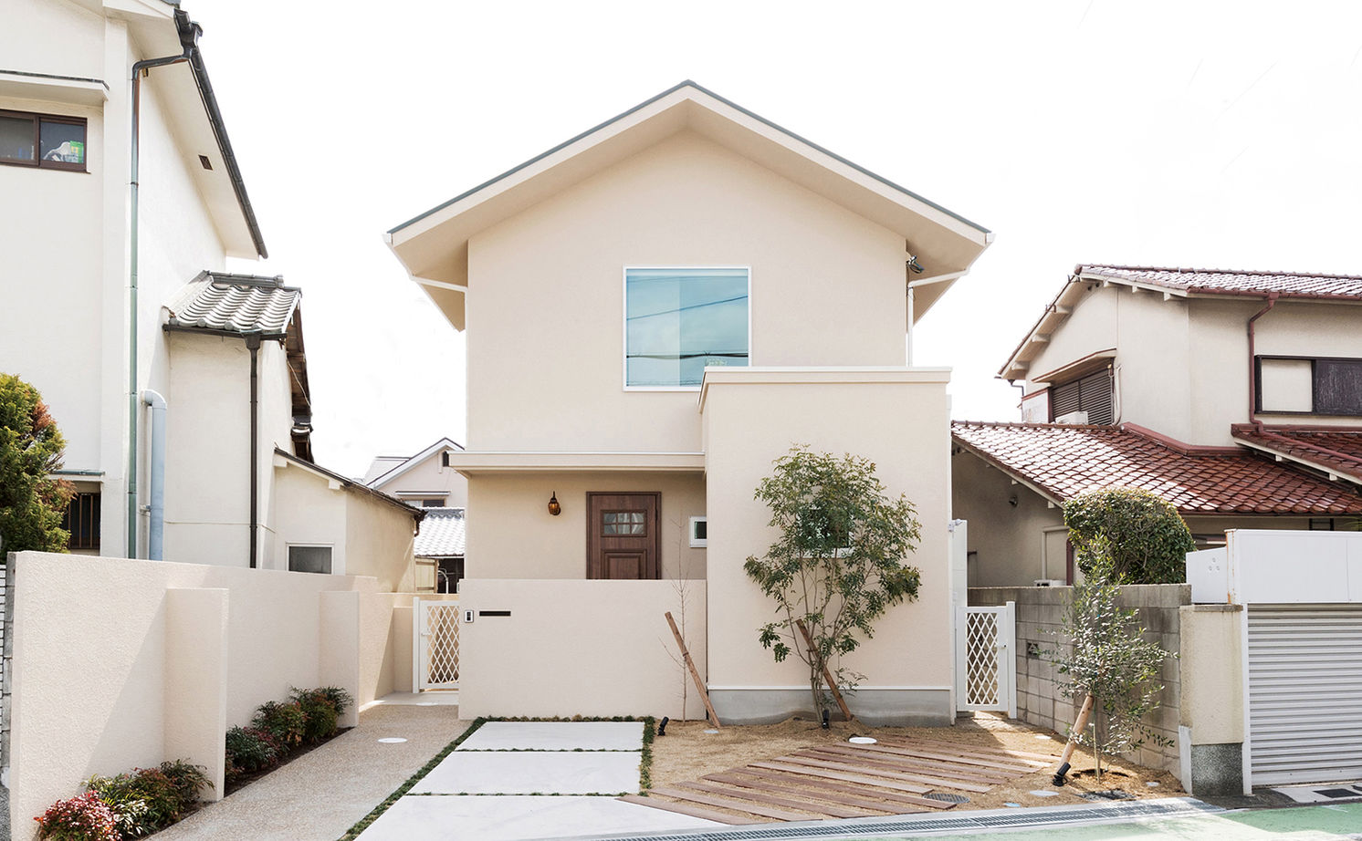 吹抜けの家  福山住宅 【2000～2500万円】故郷カナダの家みたいな大きな吹抜けリビングで暮らす。機能的な水廻りも快適の建築実例画像