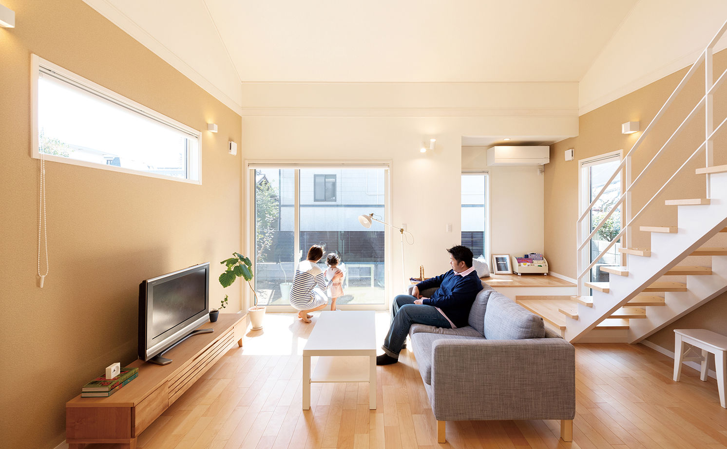 吹抜けの家  福山住宅 【2000～2500万円】故郷カナダの家みたいな大きな吹抜けリビングで暮らす。機能的な水廻りも快適の建築実例画像4