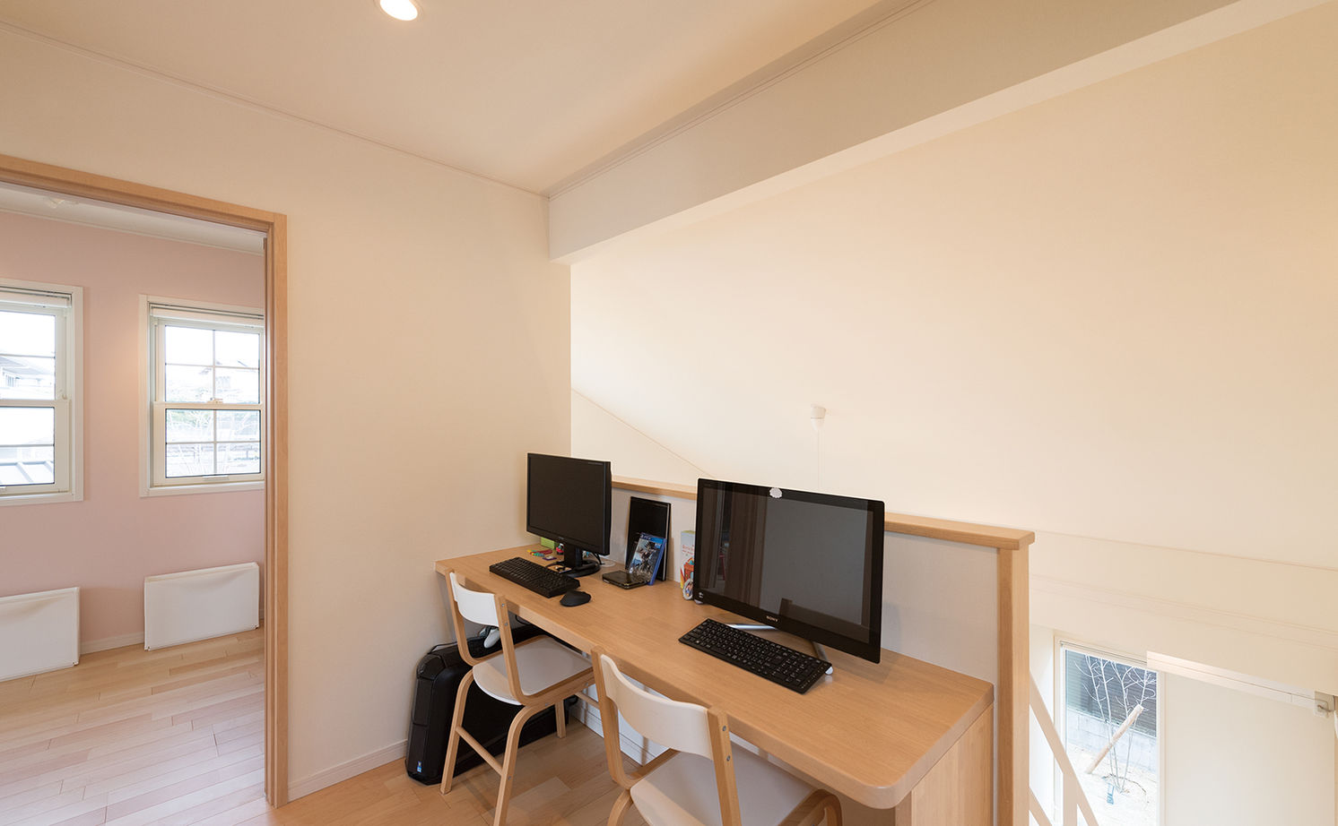 吹抜けの家  福山住宅 【2000～2500万円】故郷カナダの家みたいな大きな吹抜けリビングで暮らす。機能的な水廻りも快適の建築実例画像10