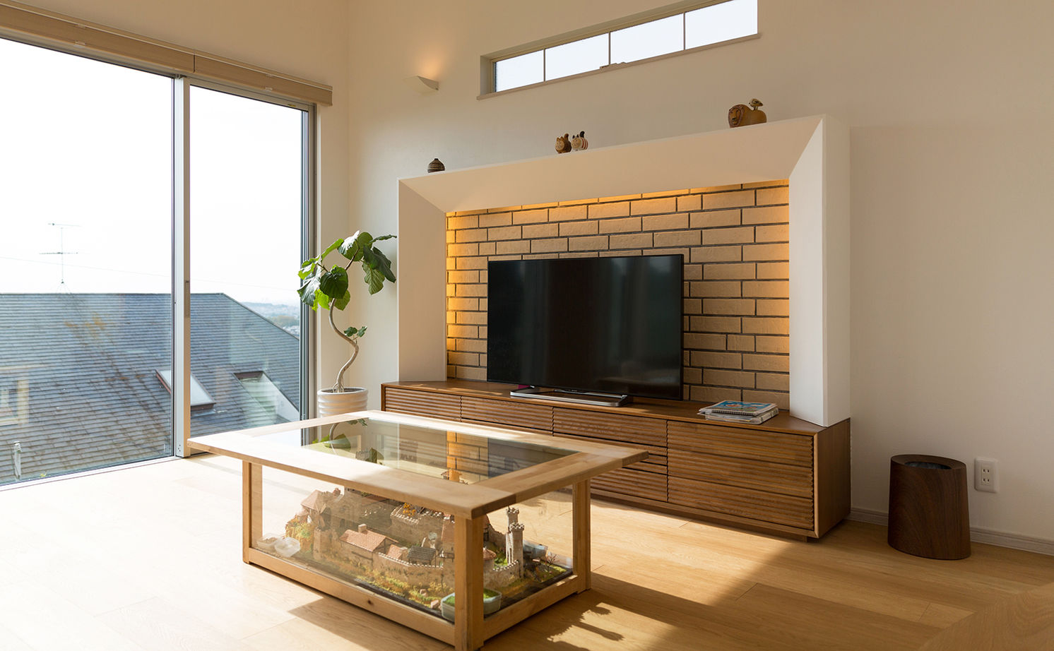 吹抜けの家  福山住宅 【4000万円～】高台を愉しむ家。アール設計の眺望リビング、上品なインテリア…繊細に想いを形にの建築実例画像7