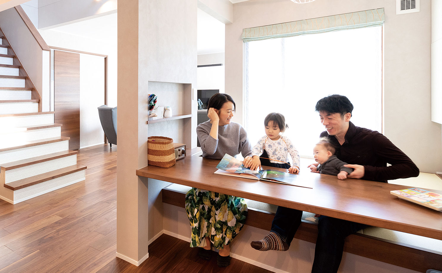 吹抜けの家  福山住宅 【3000～3500万円】イギリス生活のエッセンスを盛り込んで設計。北摂エリアで土地から叶えた動線のいい家の建築実例画像3