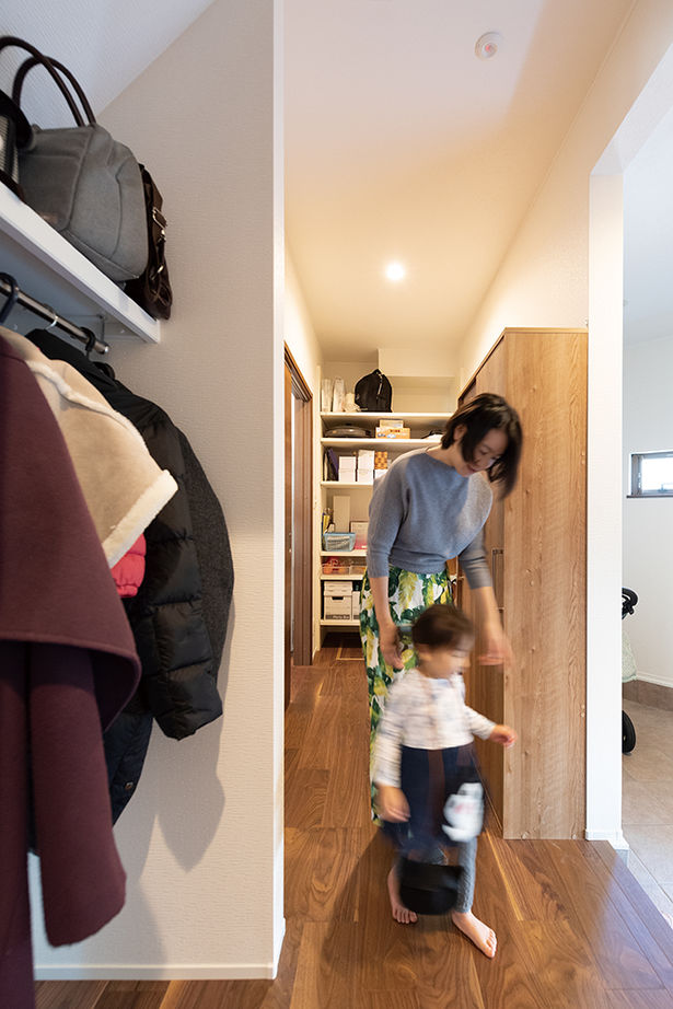吹抜けの家  福山住宅 【3000～3500万円】イギリス生活のエッセンスを盛り込んで設計。北摂エリアで土地から叶えた動線のいい家の建築実例画像8