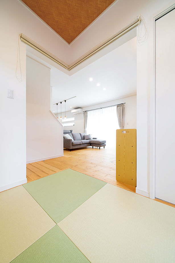 吹抜けの家  福山住宅 【北摂/2000万円台/土地探し】考え抜かれたシンプルな動線が家族の時間を生み出す無垢の家の建築実例画像5