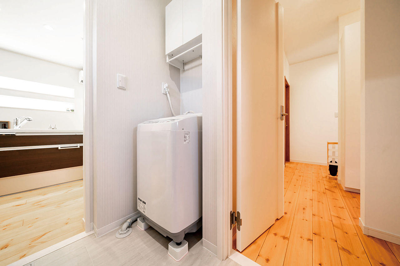 吹抜けの家  福山住宅 【北摂/2000万円台/土地探し】考え抜かれたシンプルな動線が家族の時間を生み出す無垢の家の建築実例画像9