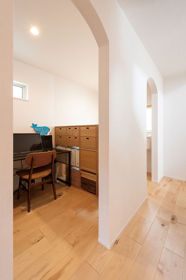 吹抜けの家  福山住宅 【北摂/2000万円台/土地探し】光あふれる家事室と書斎・勉強室がある吹抜けの家の建築実例画像10