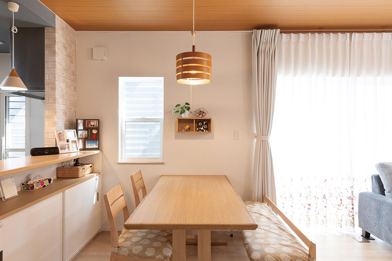 吹抜けの家  福山住宅 【大阪/2000万円台/土地探し】夏も冬も心地好い！大人ナチュラルで家事ラクな家の建築実例画像6