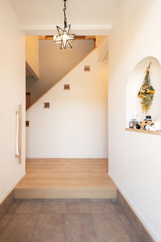 吹抜けの家  福山住宅 【大阪/2000万円台/土地探し】夏も冬も心地好い！大人ナチュラルで家事ラクな家の建築実例画像7