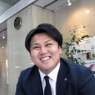 吹抜けの家  福山住宅の担当者画像