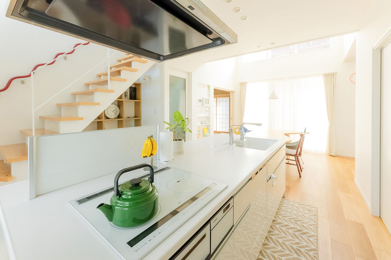 吹抜けの家  福山住宅 【阪神間/吹抜け/間取り有】家族をつなぐ吹抜けとテラス土間があるコの字の家の建築実例画像3