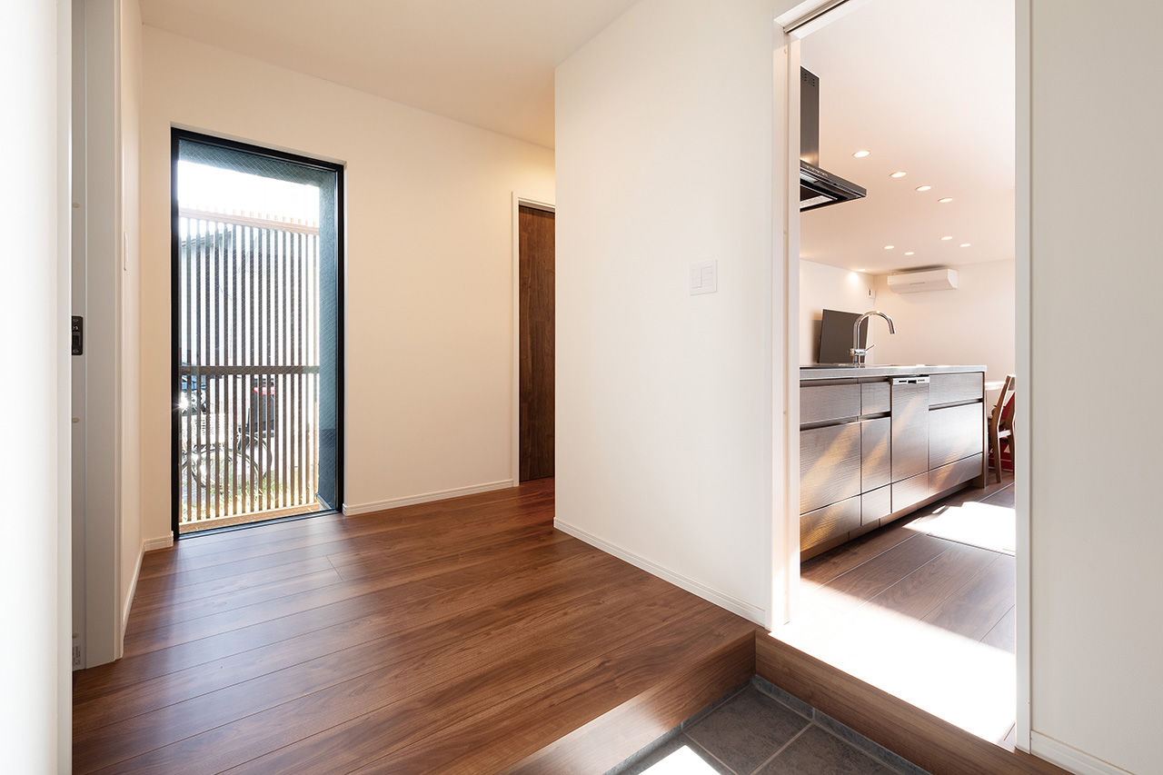 吹抜けの家  福山住宅 【北摂/2000万円台/土地探し/間取り有】自然の光が満ちる空間でホテルライクに暮らす家の建築実例画像5