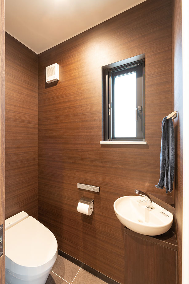 吹抜けの家  福山住宅 【北摂/2000万円台/土地探し/間取り有】自然の光が満ちる空間でホテルライクに暮らす家の建築実例画像9