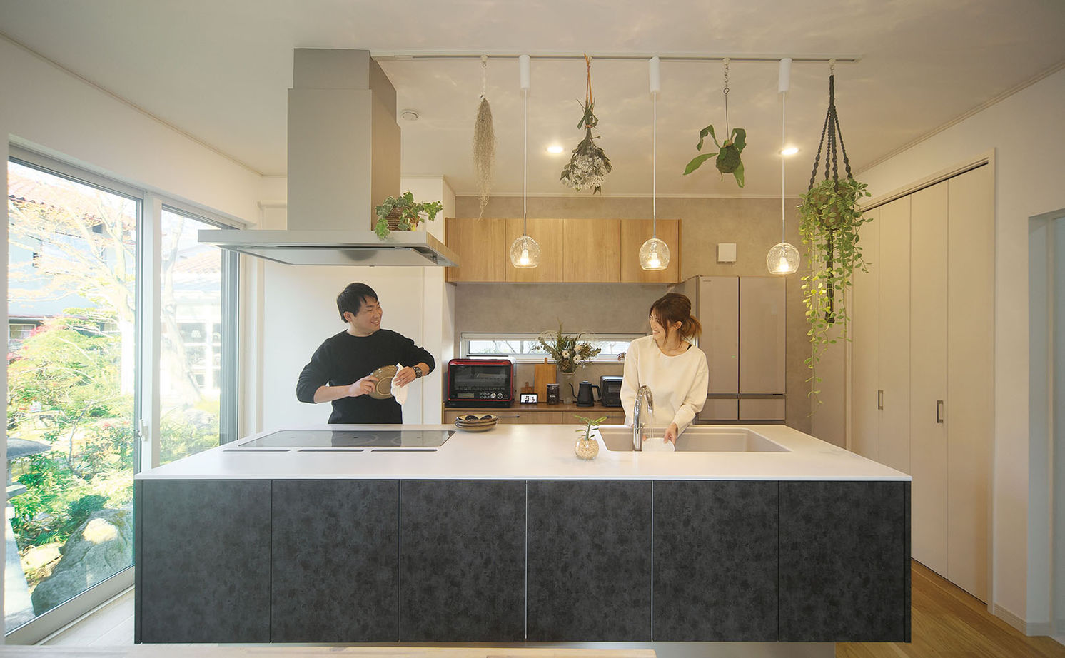 吹抜けの家  福山住宅 【北摂/2000万円台/吹抜け/間取有り】美しい庭と自然の光がいつもすぐそこにある豊かな家の建築実例画像3