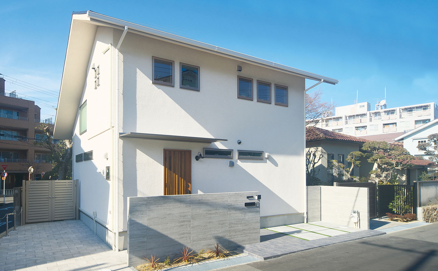 吹抜けの家  福山住宅 【北摂/2000万円台/吹抜け/間取有り】美しい庭と自然の光がいつもすぐそこにある豊かな家の建築実例画像6