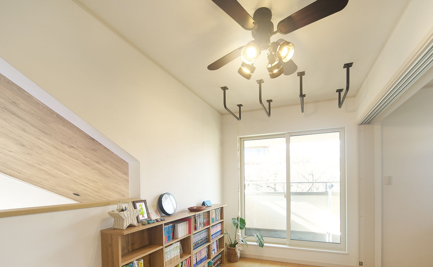 吹抜けの家  福山住宅 【北摂/2000万円台/吹抜け/間取有り】美しい庭と自然の光がいつもすぐそこにある豊かな家の建築実例画像15