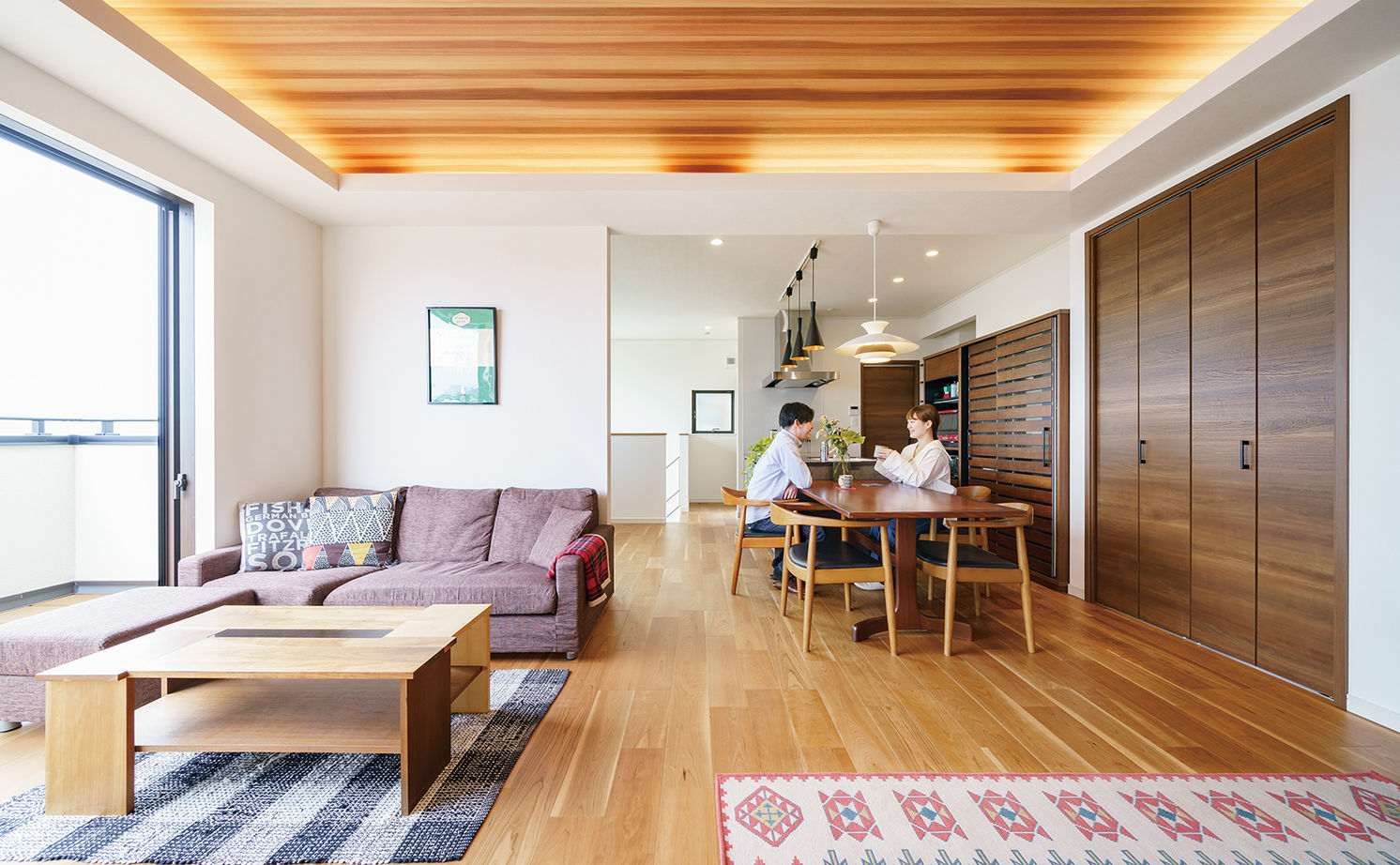 吹抜けの家  福山住宅 【北摂/2000万円台/土地探し/２階リビング/間取有り】憧れの建築を繊細に表現。眺望を満喫するアートな家の建築実例画像2