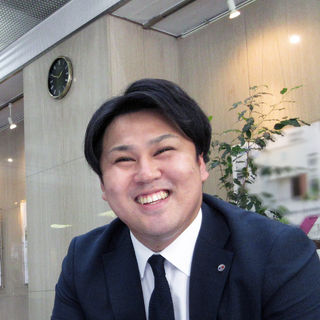 吹抜けの家  福山住宅の担当者画像