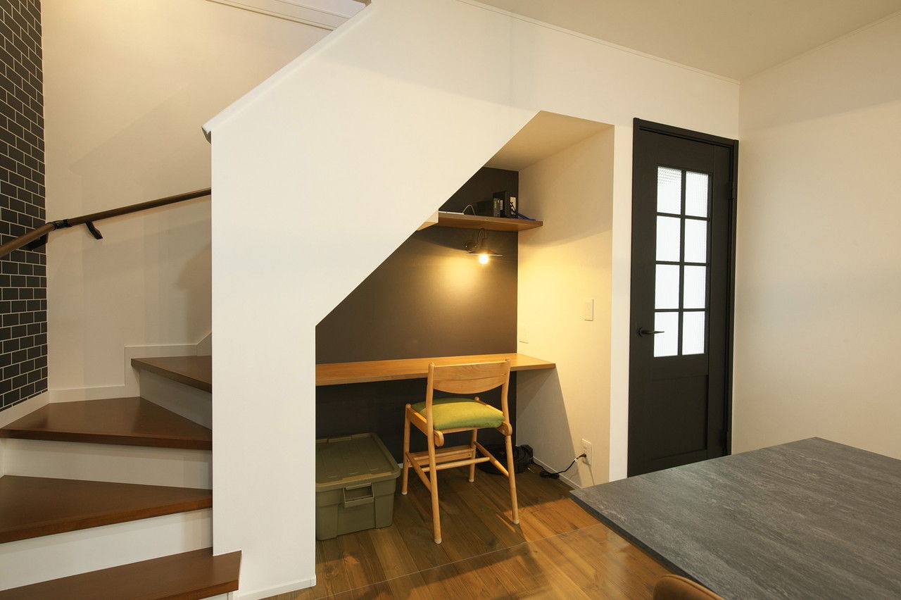 吹抜けの家  福山住宅 【北摂/2000万円台/土地探し/間取有り】無垢材が素足に心地よいLDK、じつは、将来に備えた準備も万全の建築実例画像4