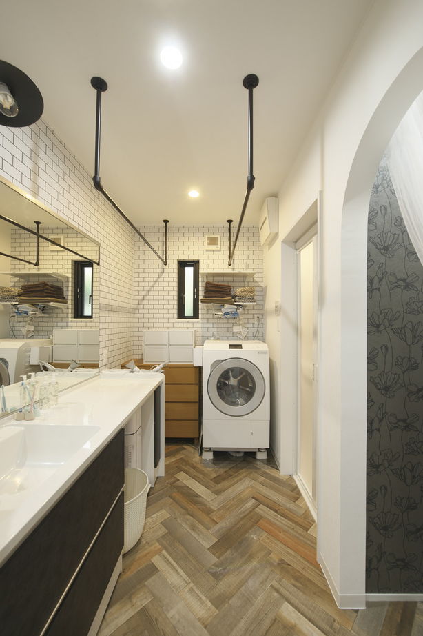 吹抜けの家  福山住宅 【北摂/2000万円台/土地探し/間取有り】無垢材が素足に心地よいLDK、じつは、将来に備えた準備も万全の建築実例画像7