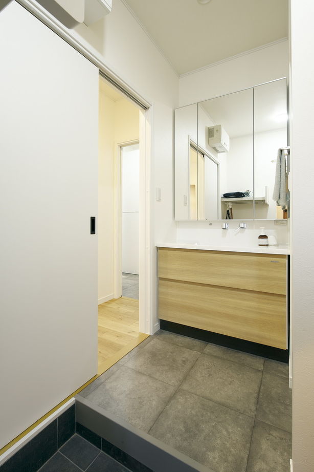 吹抜けの家  福山住宅 【北摂/3000万円台/土地探し/吹抜け/間取有り】忙しいママとパパを応援！家事の時短に貢献する家の建築実例画像8