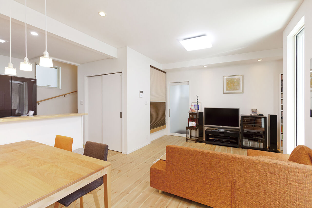 吹抜けの家  福山住宅 【大阪市/2000万円台/屋外吹抜け/間取有り】外からの視線を気にせず暮らせる、インナーテラスのある家の建築実例画像3