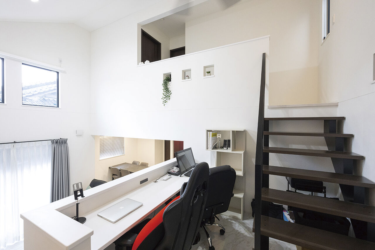 吹抜けの家  福山住宅 【北摂/2000万円台/土地探し/間取有り】多層フロアの大空間なのにエアコン1台で快適！ホテルライクな家の建築実例画像4