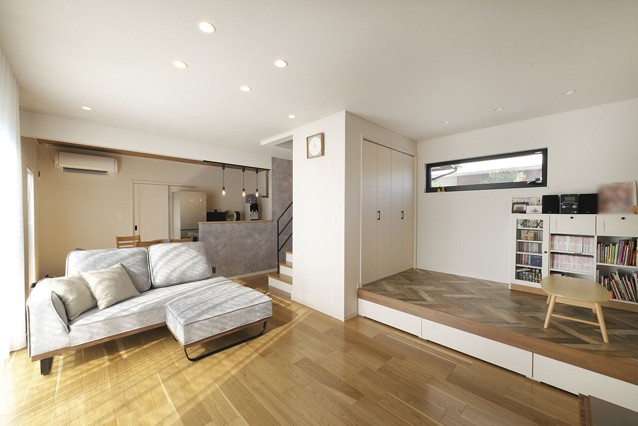 吹抜けの家  福山住宅 【北摂/2000万円台/土地探し/間取有り】玄関から幾重にも交差する機能的な回遊動線！ずっと住みやすい家の建築実例画像4