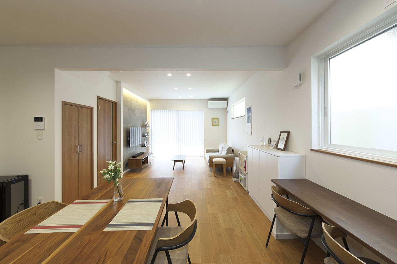 吹抜けの家  福山住宅 【寝屋川市/2000万円台/土地探し/間取有り】仕事もリラックスタイムも充実。居心地のよさで毎日を支える家の建築実例画像5