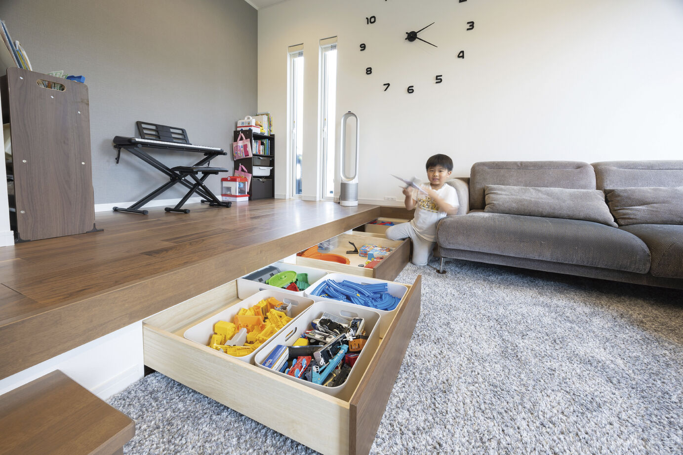 吹抜けの家  福山住宅 【吹き抜け/北摂/3000万円台/一級建築士】緑を切り取る窓がある暮らし。伸びやかで美しい家の建築実例画像2