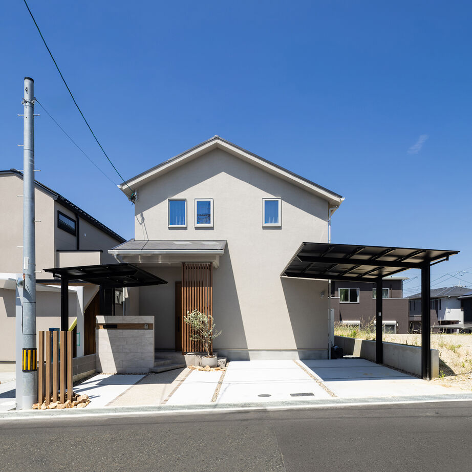 吹抜けの家  福山住宅 【北摂/2000万円台/吹抜け/土地探し】回遊動線が叶える快適な暮らしと遊び心ある住まいの建築実例画像1