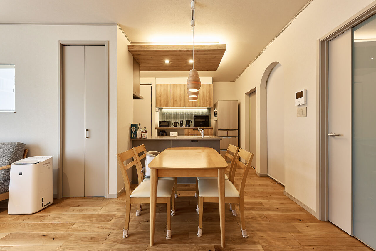 吹抜けの家  福山住宅 【北摂/2000万円台/吹抜け/土地探し】回遊動線が叶える快適な暮らしと遊び心ある住まいの建築実例画像3