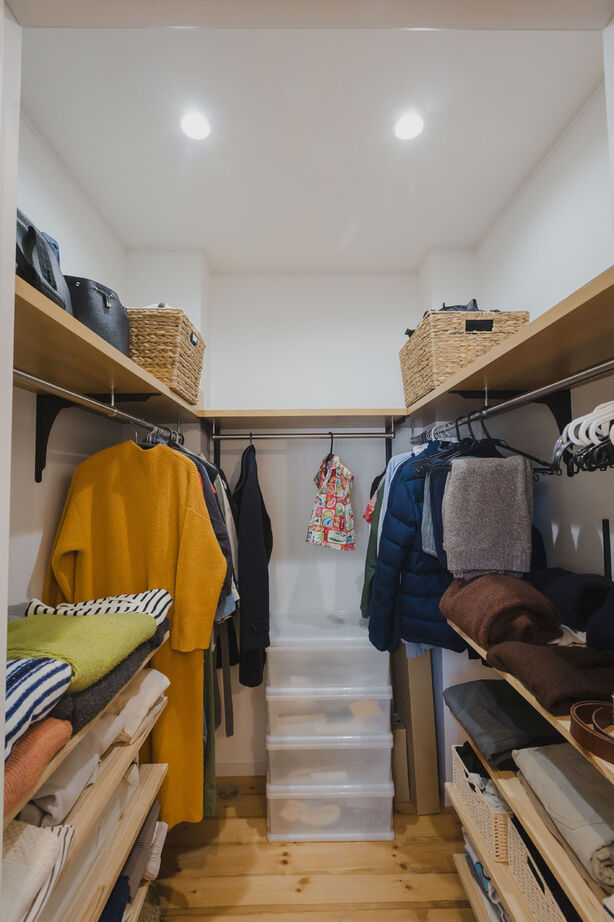 吹抜けの家  福山住宅 【北摂/2000万円台/庭付き】10帖もの吹抜けを心地よく愉しむ。性能と動線が叶える快適な家の建築実例画像8