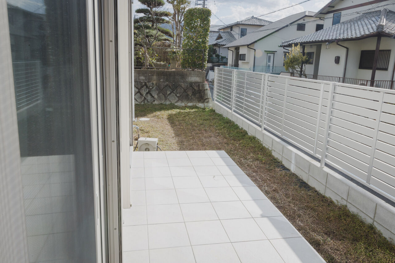 吹抜けの家  福山住宅 【北摂/2000万円台/庭付き】10帖もの吹抜けを心地よく愉しむ。性能と動線が叶える快適な家の建築実例画像9