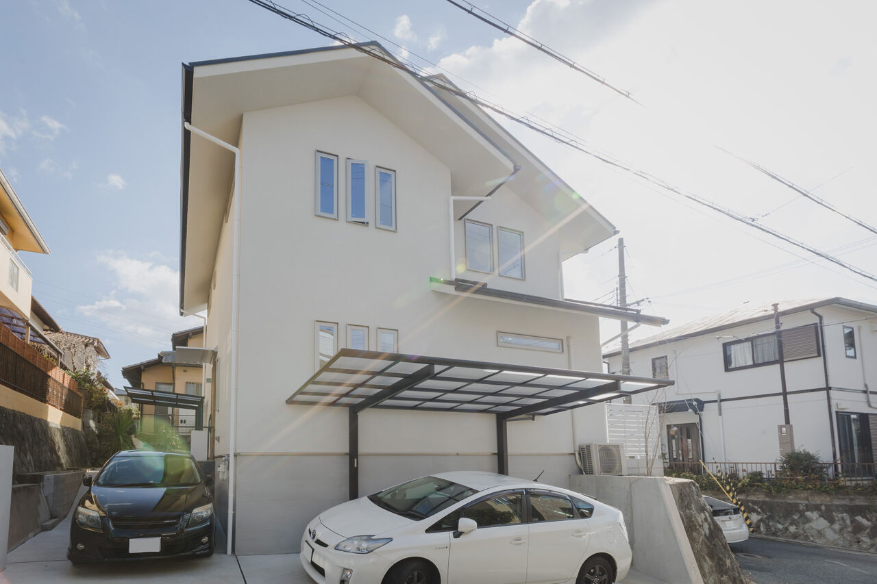 吹抜けの家  福山住宅 【北摂/2000万円台/庭付き】10帖もの吹抜けを心地よく愉しむ。性能と動線が叶える快適な家の建築実例画像10